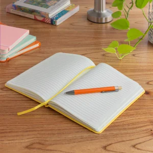 Libreta Mediana Tapa Dura, Color Amarillo, vista 2 de 7