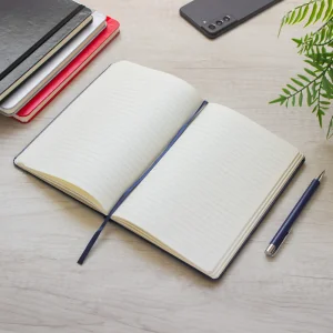 Libreta Mediana Tapa Dura con logo para Empresas | Libretas y Cuadernos | Regalos Corporativos ChilePromo | T723-01
